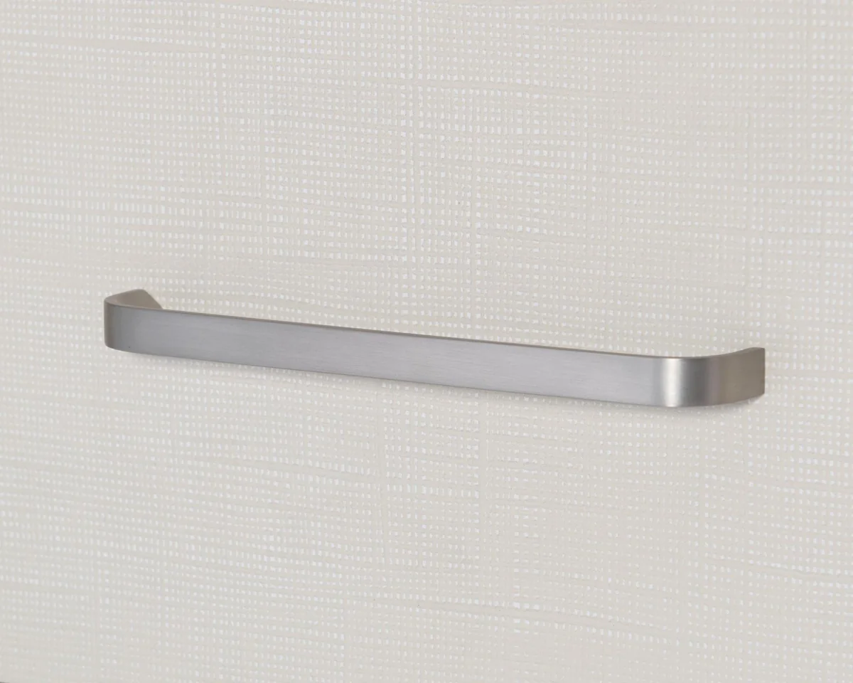 Pulls & Knobs