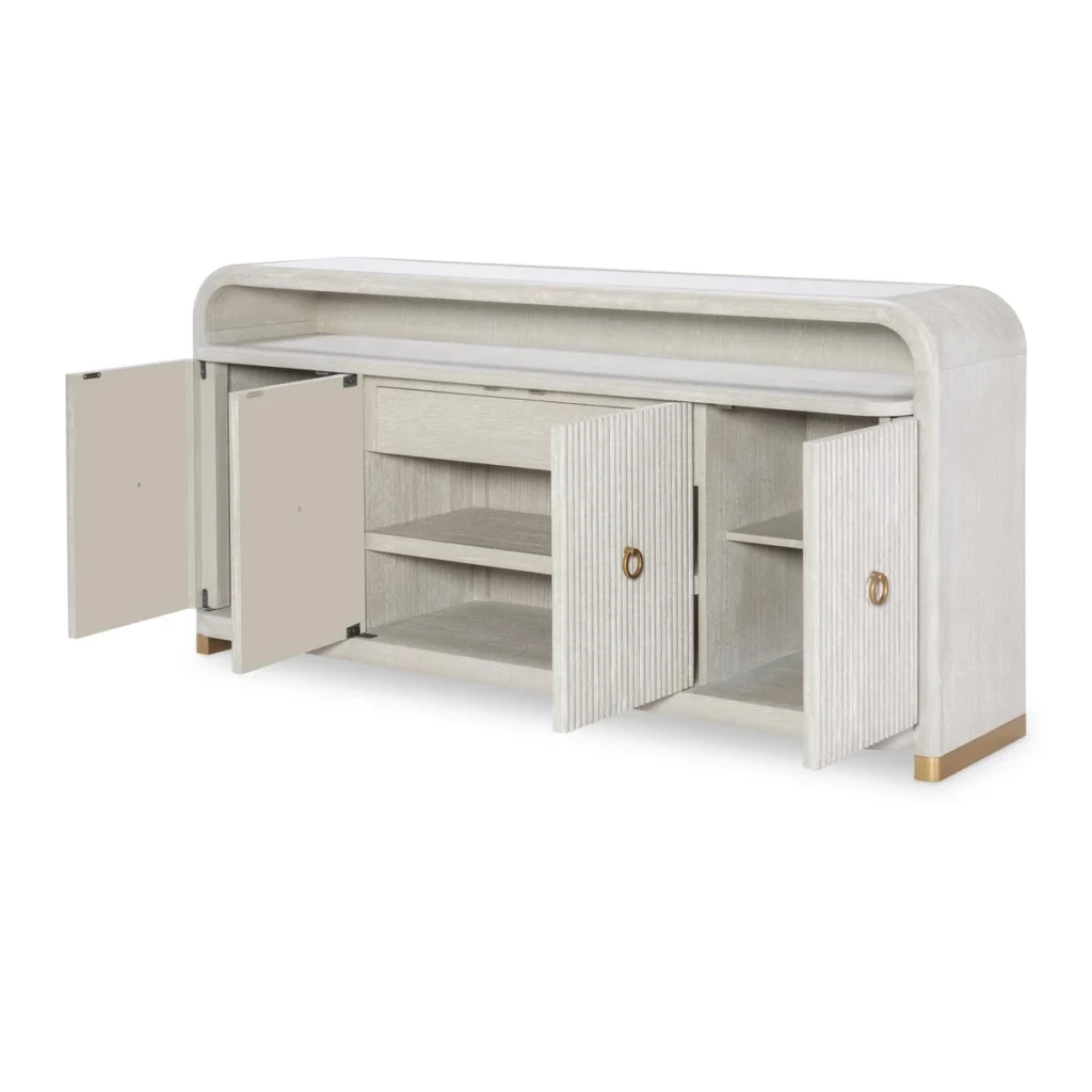 Sideboard: interior shelves and door layout